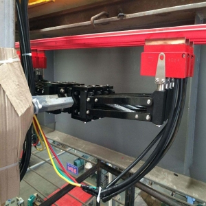 HXTS、HXTL系列多极滑触线-扬州达瑞有限公司